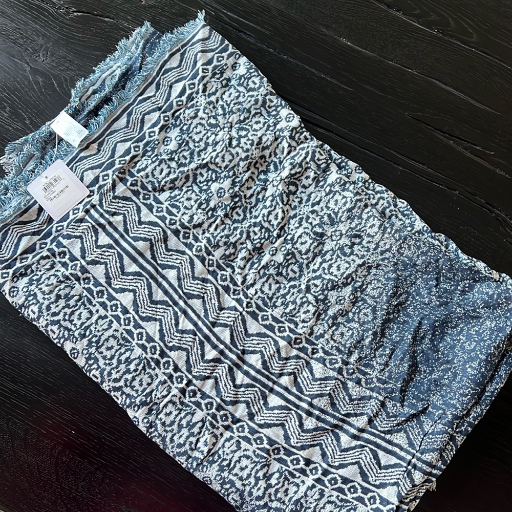 Nordstrom navy combo viscose scarf NWT